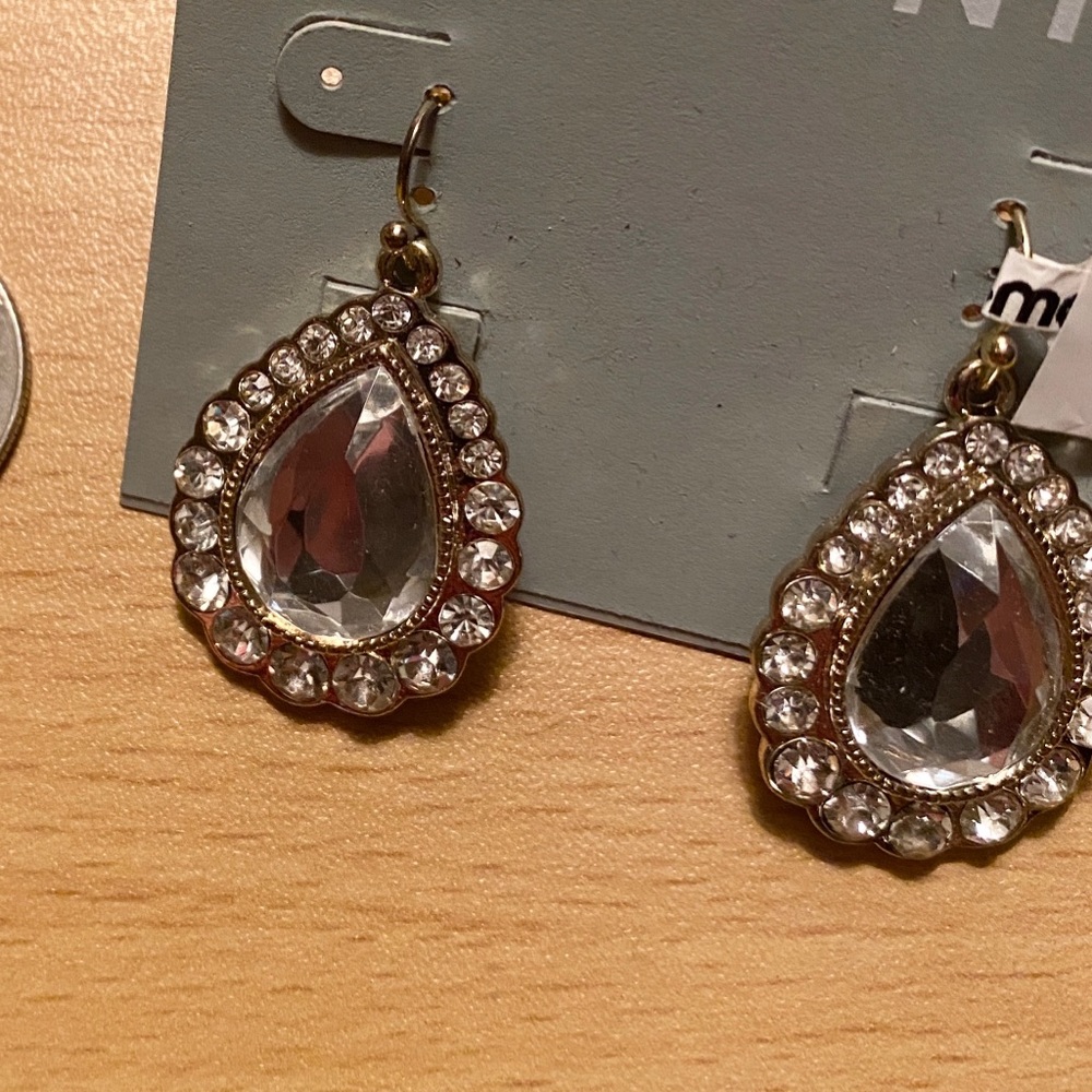 NWT Lydell NYC Earrings. NEVER WORN - Picture 2 of 9